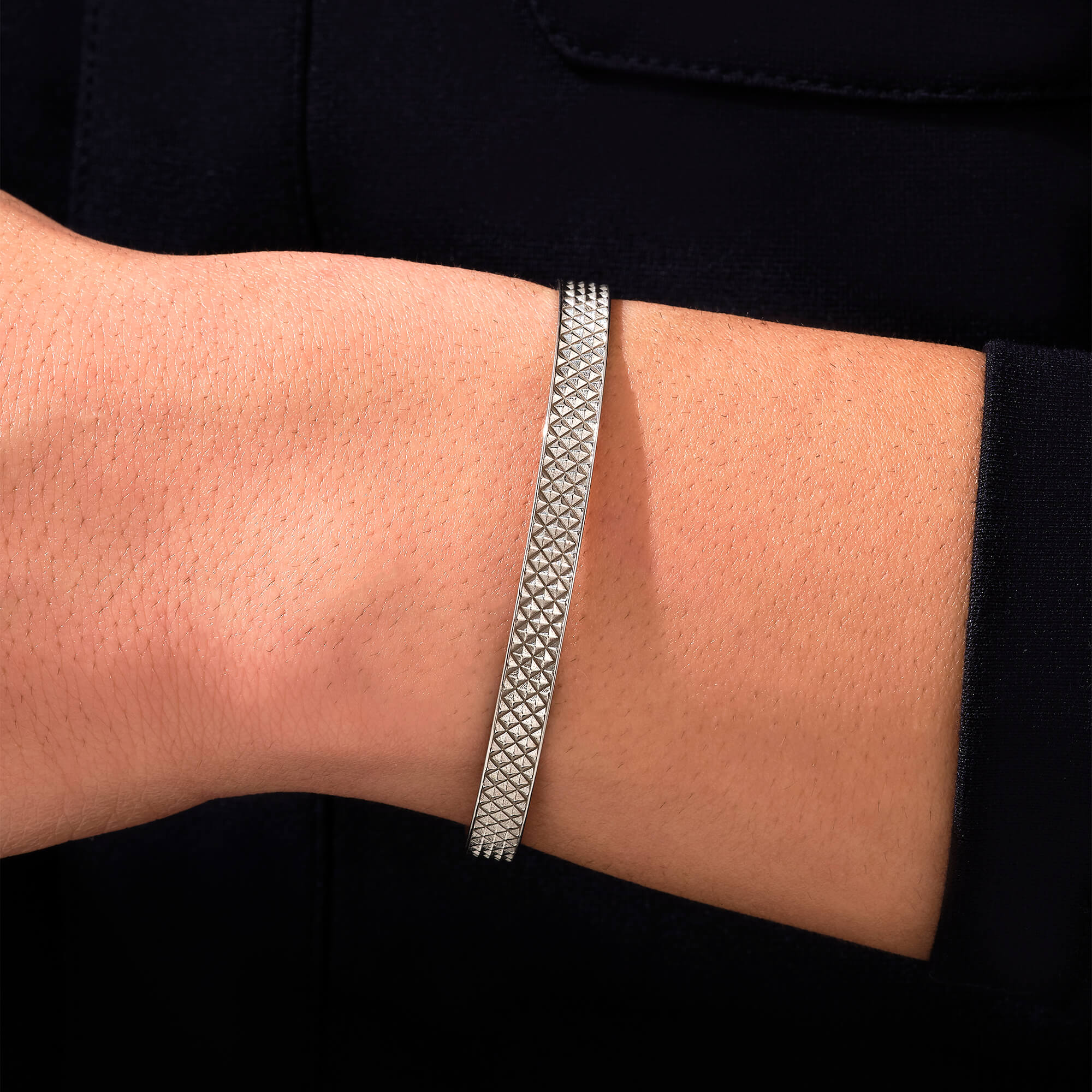 Minimalist 925 Ayar Gümüş Piramit Cuff Bileklik