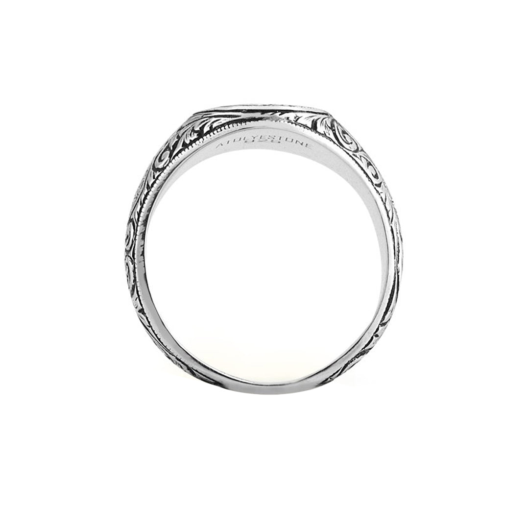 Oval Yüzük